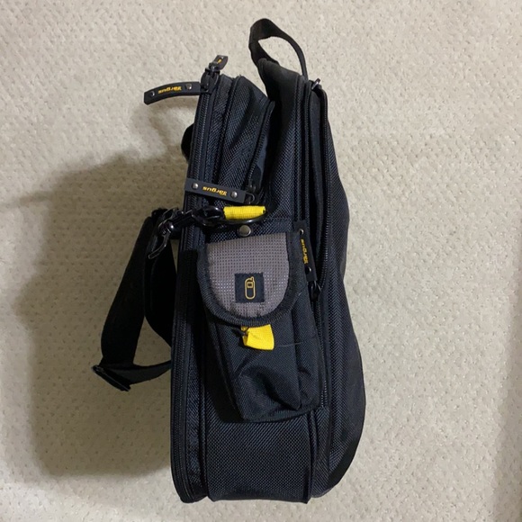 Targus Computer Bag NWOT - Picture 3 of 9